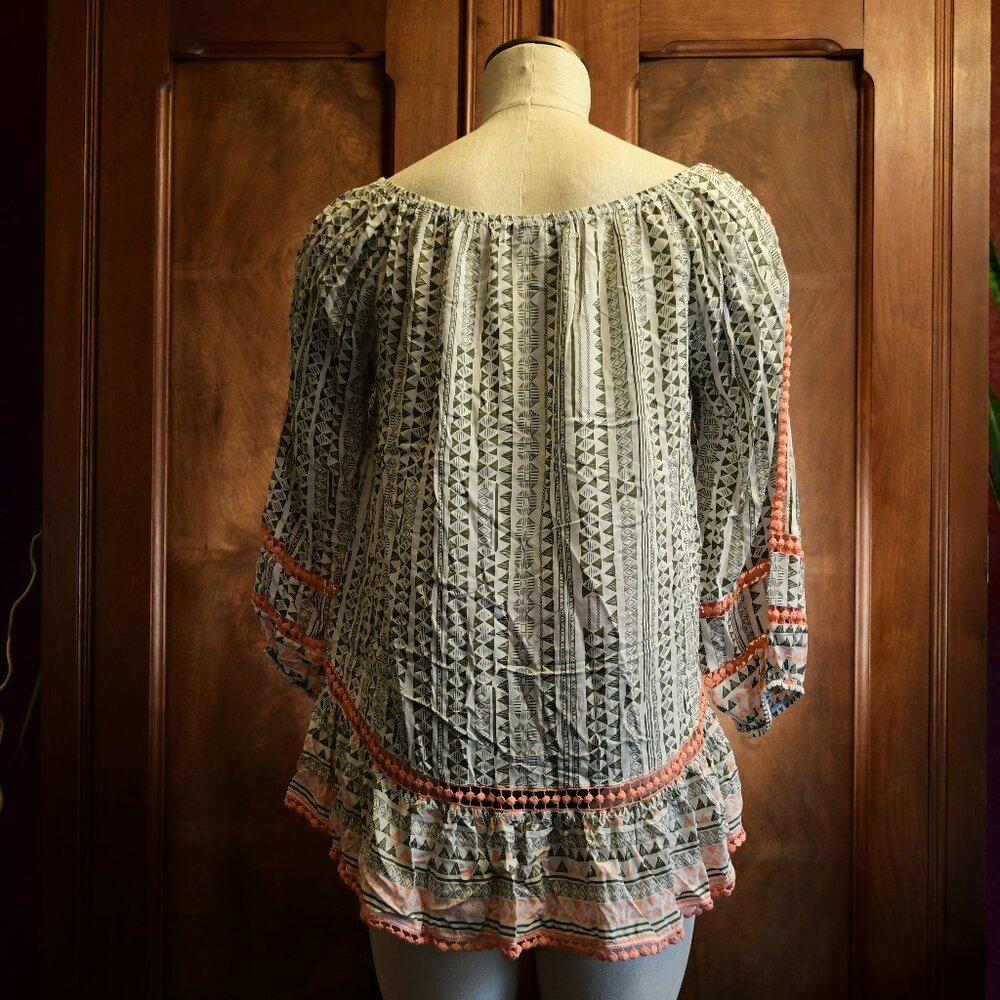 fever 3/4 Sleeve Blouse Southwestern Print Size M - Picture 4 of 5